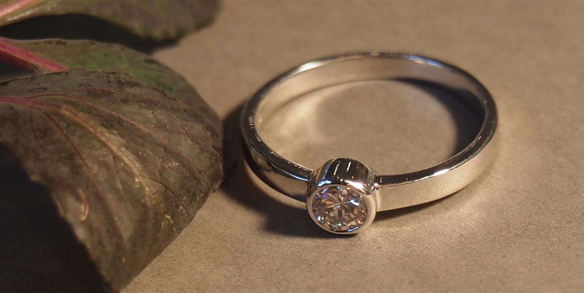 毎日使えるデザインにジュエリーリフォーム。。。