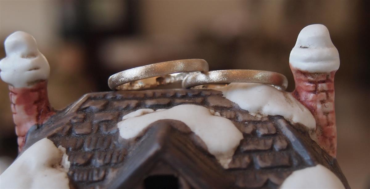 アンティークなシンプル結婚指輪(マリッジリング)。。。