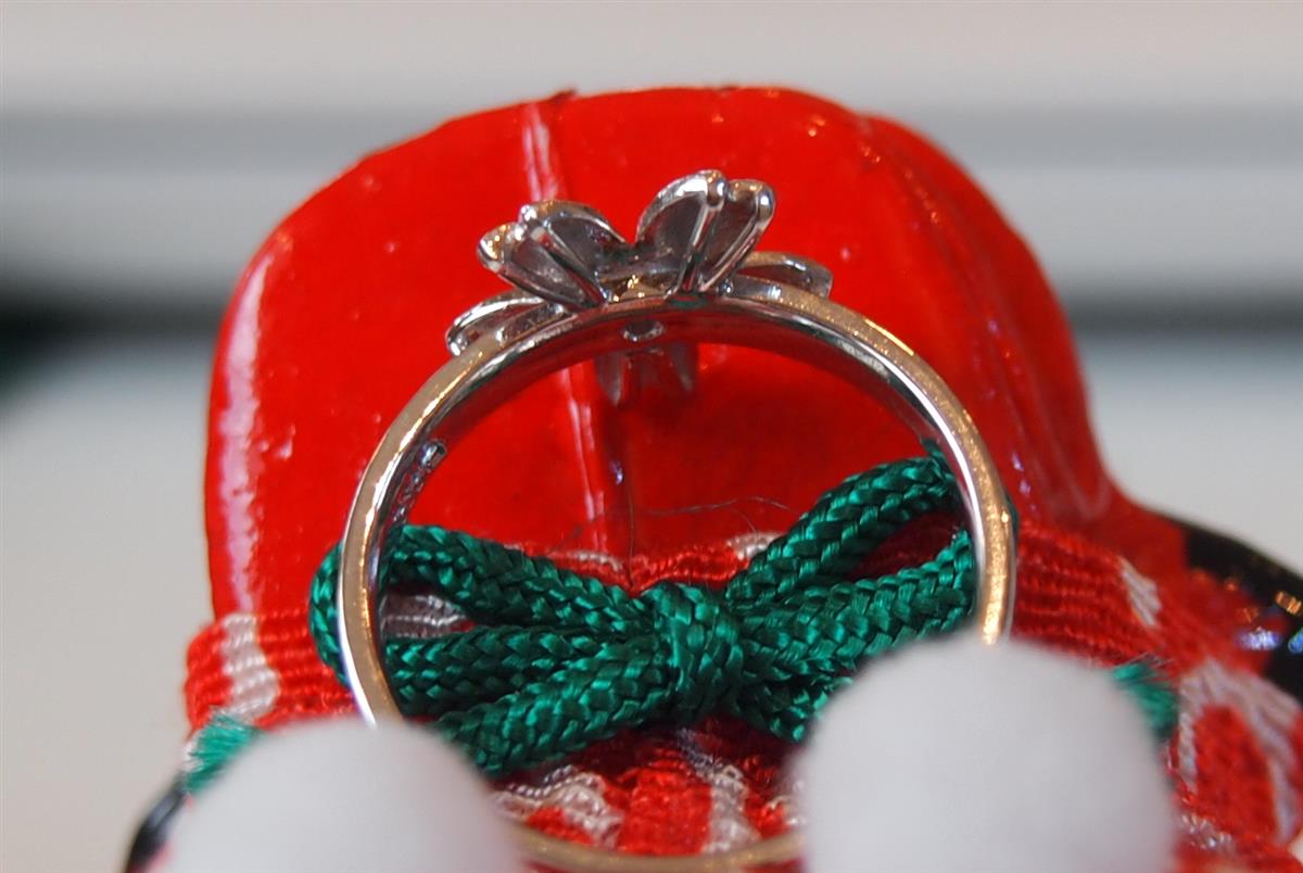 思い出の指輪を溶かして、新しいデザインの指輪にジュエリーリフォーム。