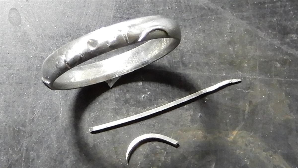 手作り鍛造、結婚指輪(マリッジリング)製造工程(8)。。。