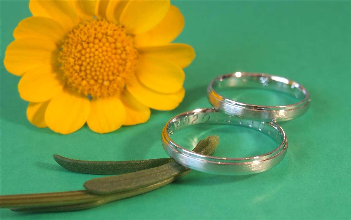 お急ぎのご注文の結婚指輪(マリッジリング)も。。。